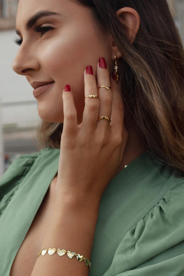 Découvrez l'élégance intemporelle de notre bijouterie en ligne